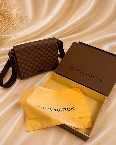 Louis vuitton district - vuitton,